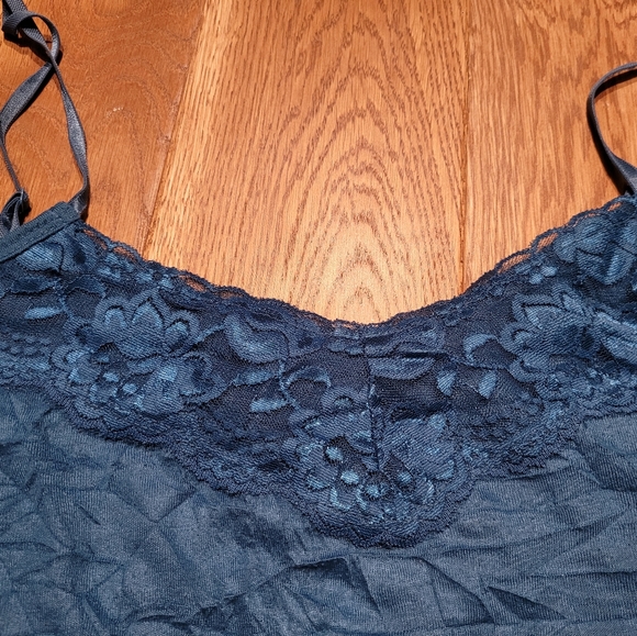 Maurices Trim Crinkle Cami - Picture 6 of 7